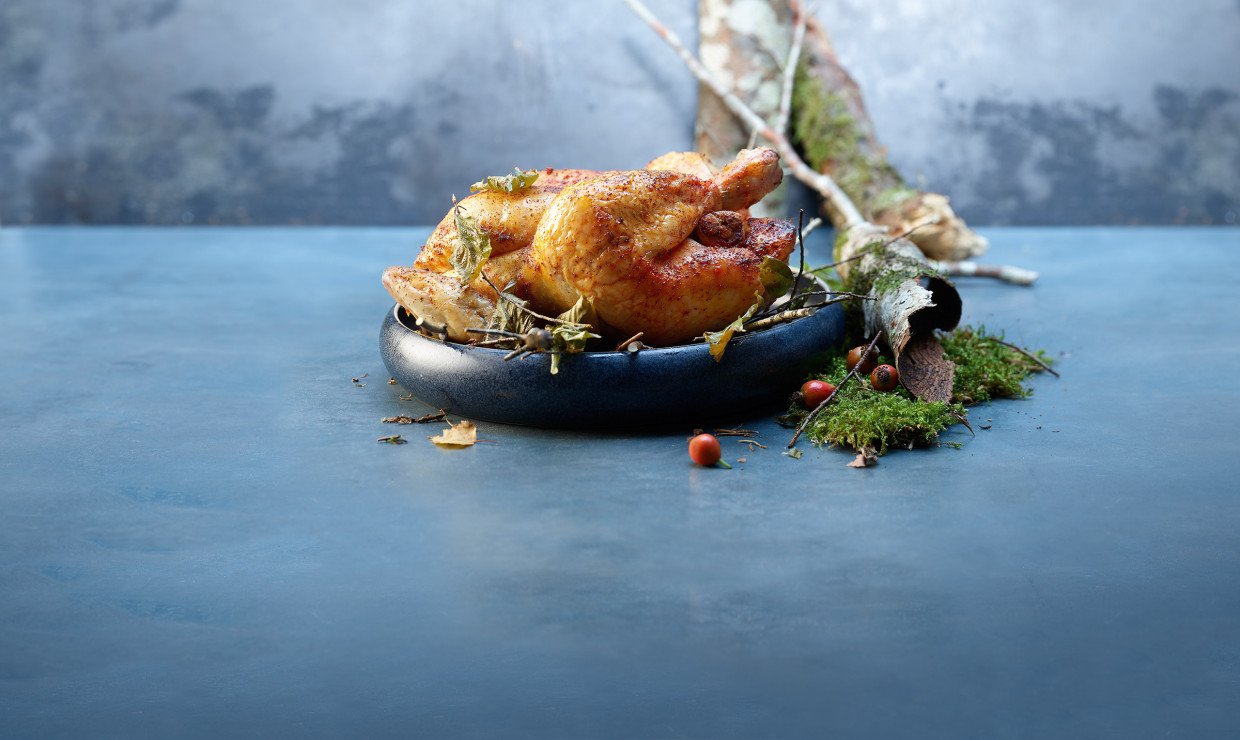 Rezept_Poulet_auf_Birkenzweigen_mit_Kuerbisspalten_und_Buchennuessen