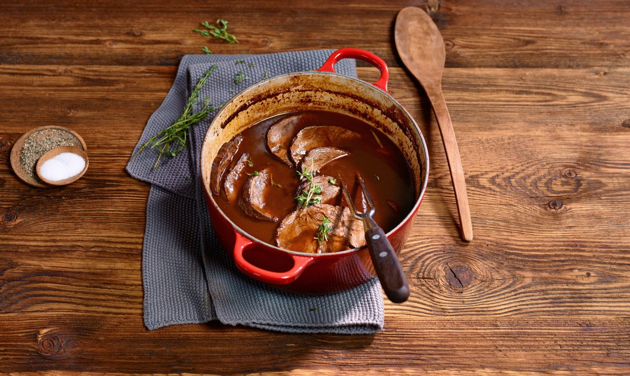 Roti De Bœuf Braise Dans Les Regles De L Art Viande Suisse