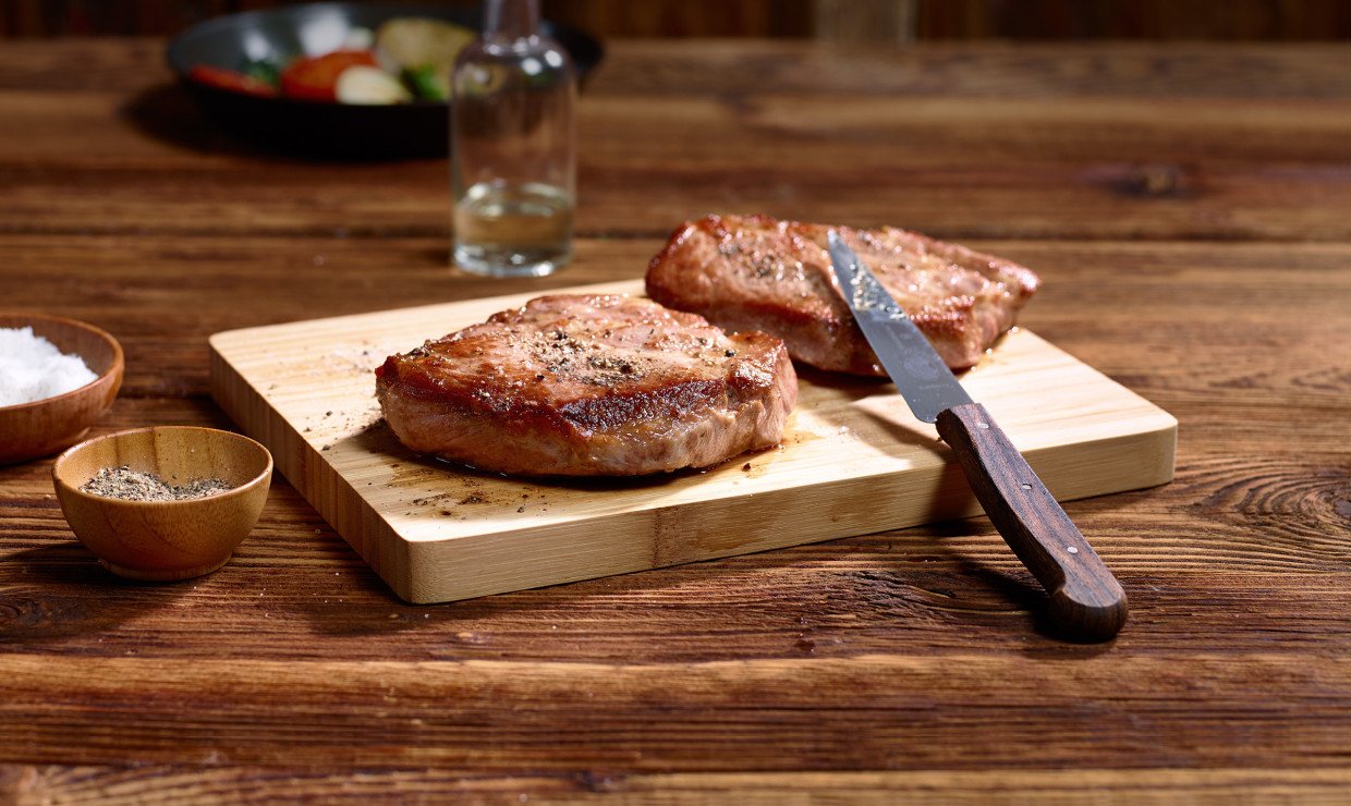 Steak de porc parfaitement rôti Viande Suisse Steak de porc parfaitement rôti Viande Suisse