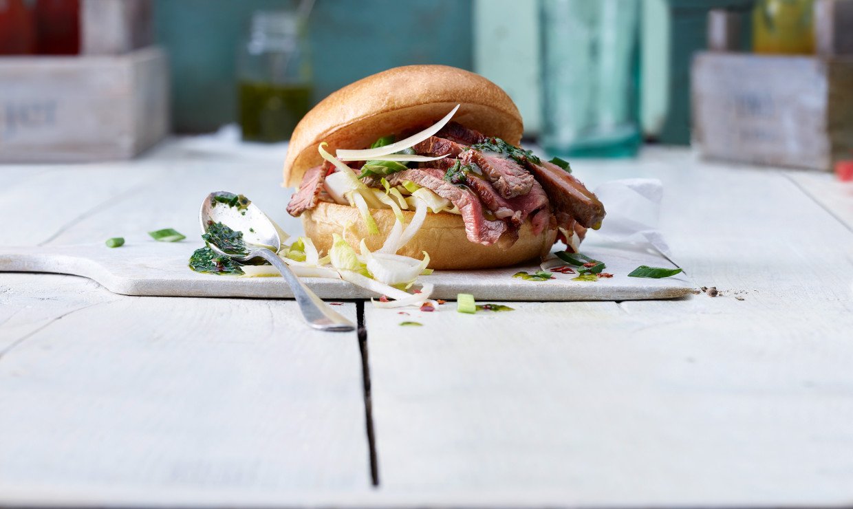 Rezept_Steak_Burger_mit_Sbrinz_und_Chimichurri