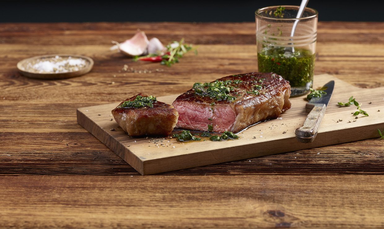 Côte de bœuf au jus de vin rouge et à l'échalote