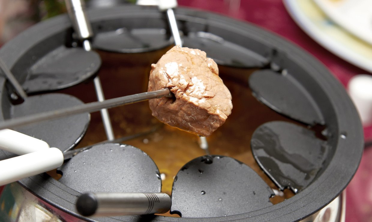 Tafelspitz-Fondue mit feiner Apfel-Meerrettich-Sauce