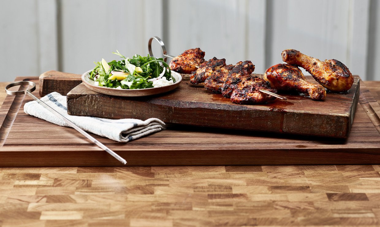 Pouletschenkel und Fluegel Salat