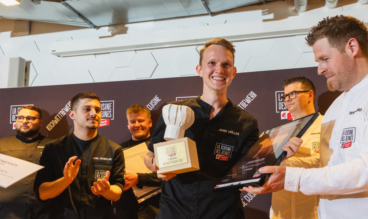 Janis gewinnt