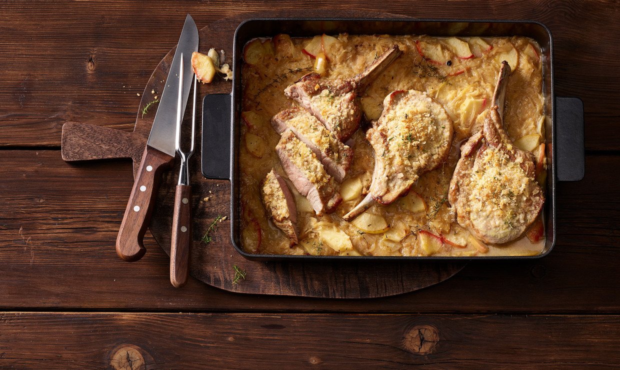 Koteletts Gratin mit Sauerkraut