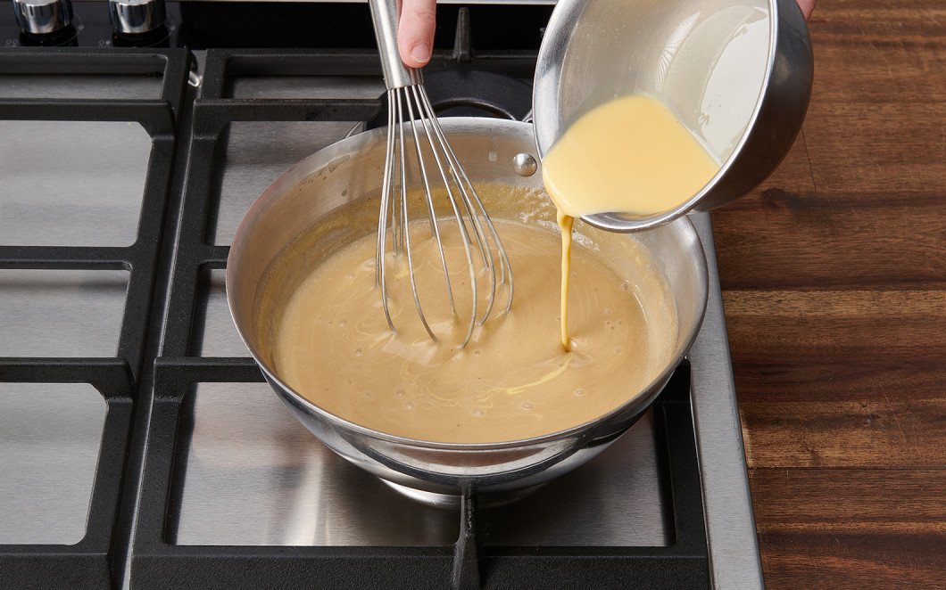 Mit Eigelb binden, Schritt 2