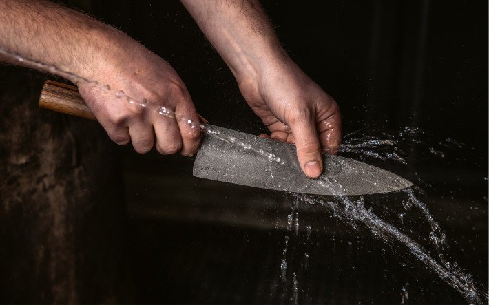 Petit guide d’entretien des couteaux – Nettoyer
