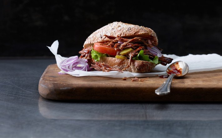 Rezept_Pulled_Beef_Burger_mit_Paprika_Chili_Rub