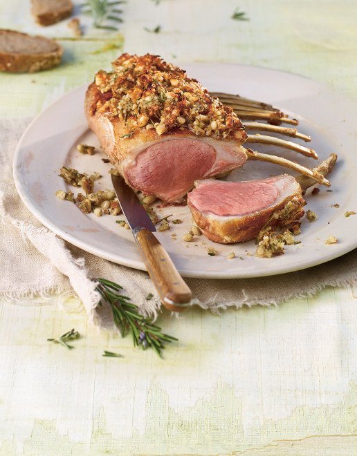 Rezept_Lammrack_mit_Roquefort_Pinienkern_Kruste