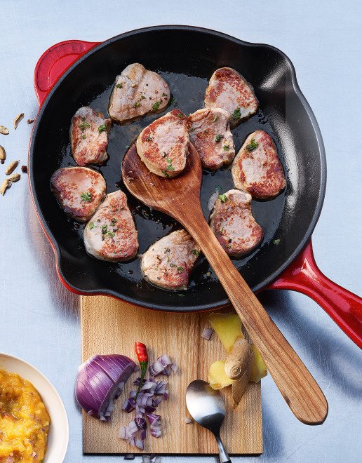 Rezept_Schweinsfilet_Medaillons_mit_Aprikosenchutney_und_Couscous