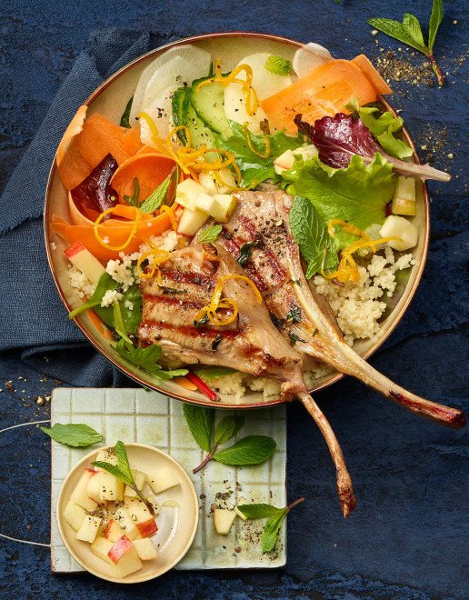Lammbowl-mit-Couscous-Pfefferminze.jpg
