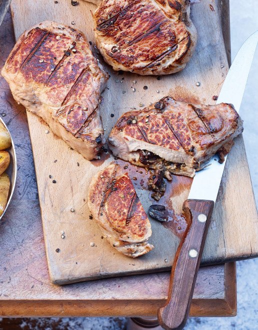 Schweinskoteletts-mit-Steinpilzfuellung.jpg