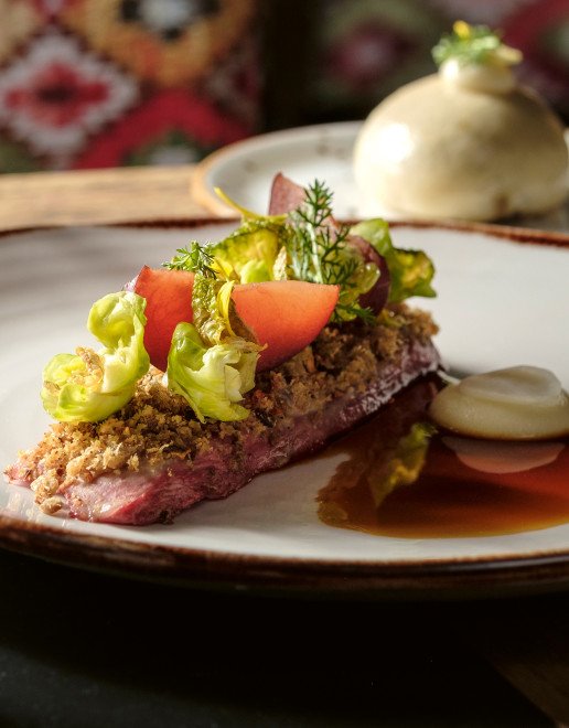 Restaurant-Lets-Twist-Again-03