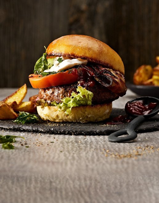 rinds-burger-mit-bbq-sauce