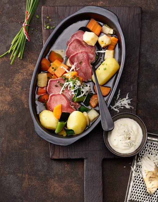 Hero-kalbszunge-mit-kalter-meerettichsauce-011121.jpg