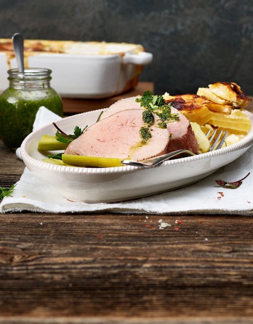 Faux-filet-vom-kalb-mit-salsa-verde-und-kartoffelgratin.jpg