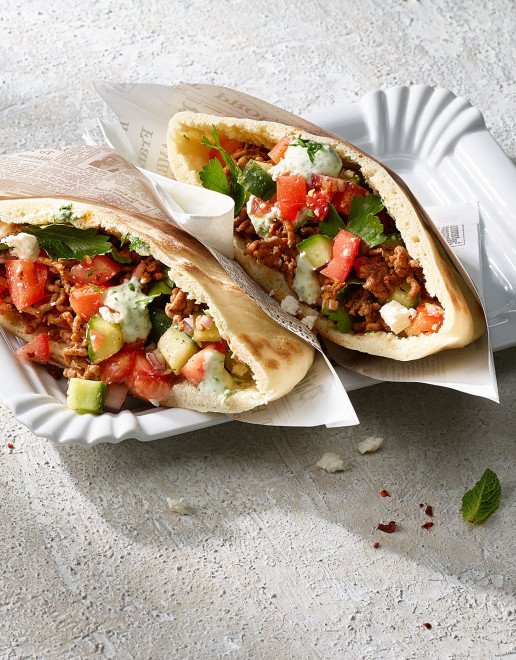 Pfannen Pita mit Hackfleisch und Gemüse