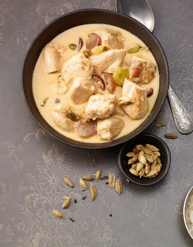 Rezept_Pouletgeschnetzeltes_mit_Ingwer_Kardamom_Weintrauben