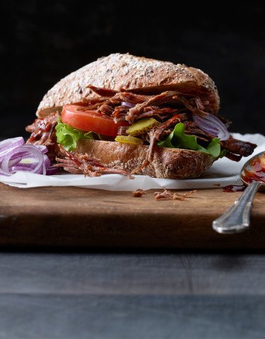 Rezept_Pulled_Beef_Burger_mit_Paprika_Chili_Rub