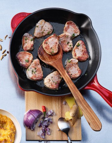 Rezept_Schweinsfilet_Medaillons_mit_Aprikosenchutney_und_Couscous