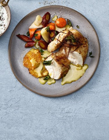 Hero-ganzes-poulet-an-leichter-currysauce-011021.jpg