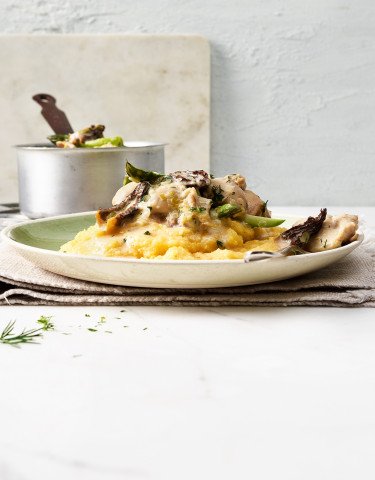 hero-blanquette-vom-poulet-mit-morcheln-und-spargeln-010122.jpg