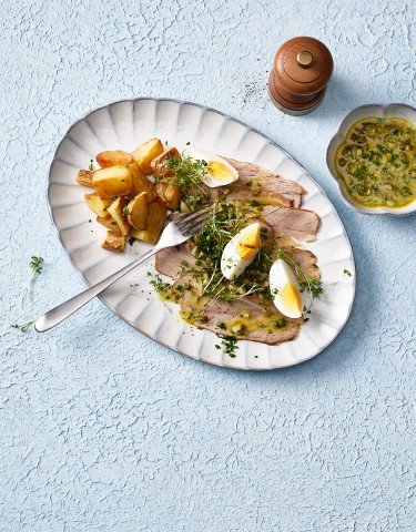 braten_carpaccio_an_kapern_kraeuter_vinaigrette